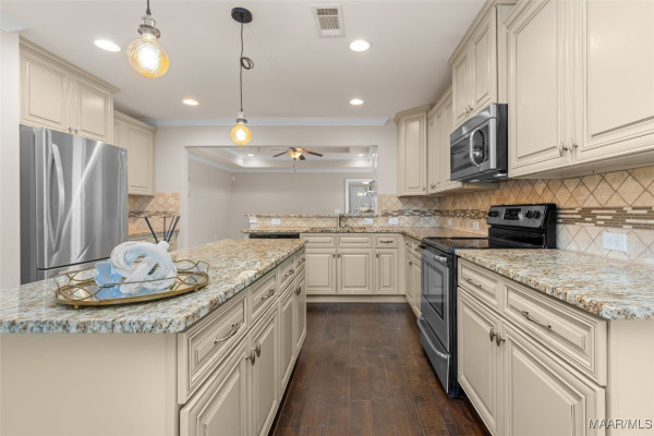 8248 RYAN RIDGE Loop