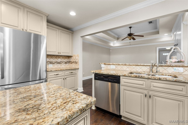 8248 RYAN RIDGE Loop
