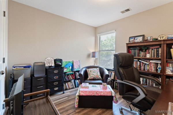 6617 RIDGEVIEW Circle