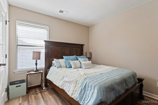 6617 RIDGEVIEW Circle