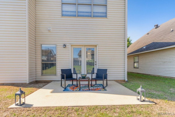 6617 RIDGEVIEW Circle