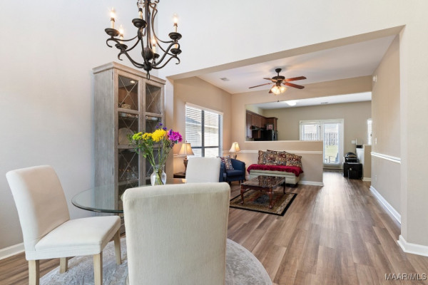 6617 RIDGEVIEW Circle