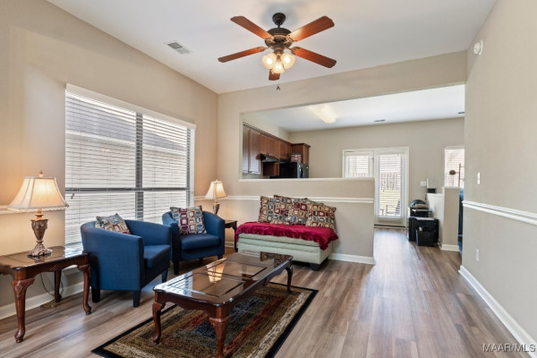 6617 RIDGEVIEW Circle