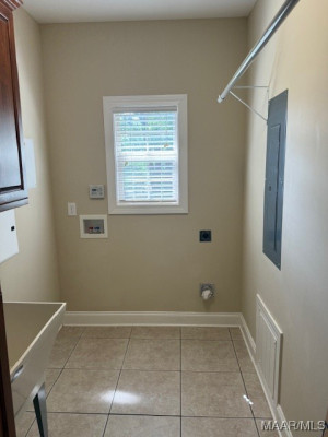 221 Winchester Way