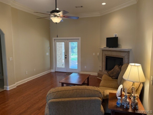 221 Winchester Way
