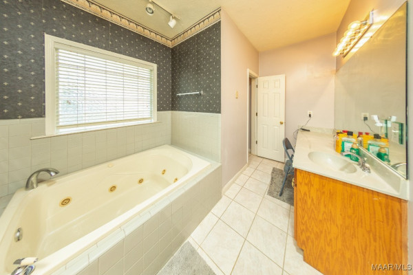 444 ALLENS Trail