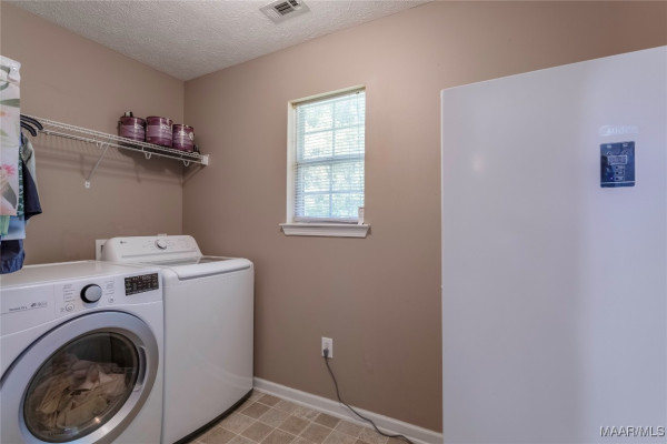 242 Ridgeview Drive