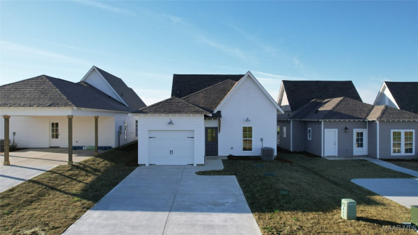 069 Ivy Avenue