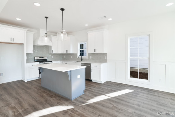 069 Ivy Avenue