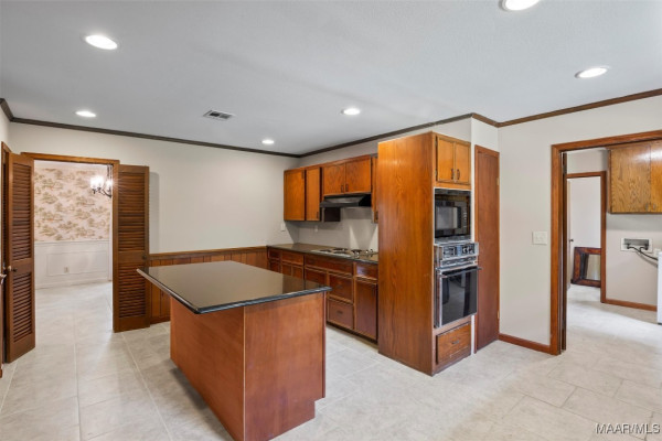 6100 Monticello Drive