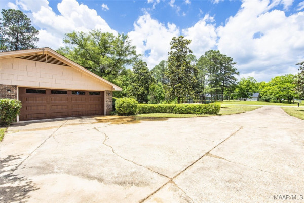 6100 Monticello Drive