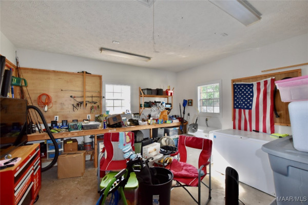 3943 Samantha Drive