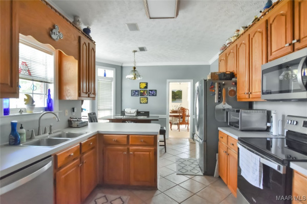 3943 Samantha Drive