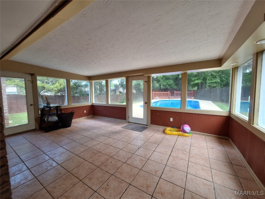 6704 QUAIL RIDGE Drive