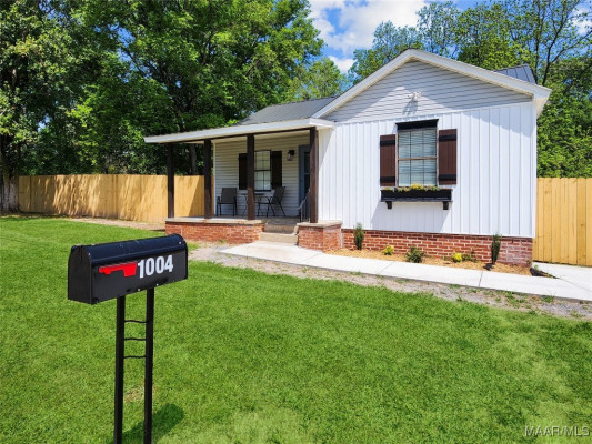 1004 Austin Street