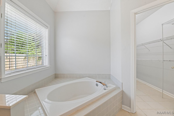 3748 Freeman Court