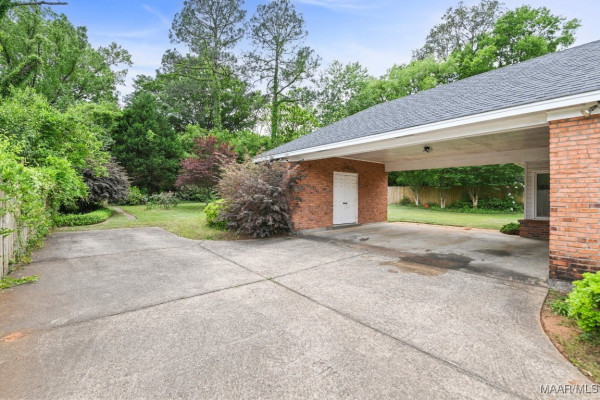 3748 Freeman Court