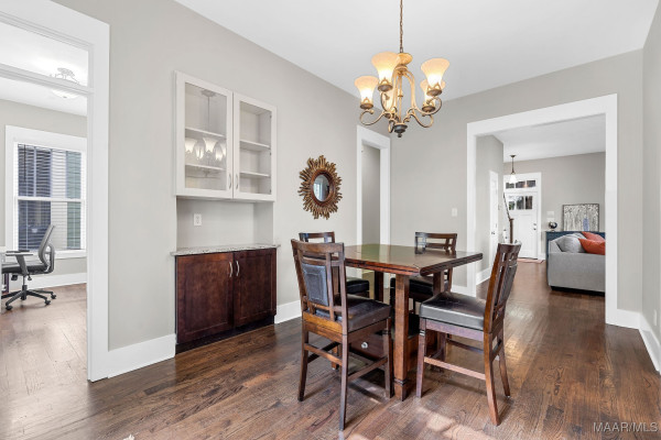 44 Avenue Of The Waters .