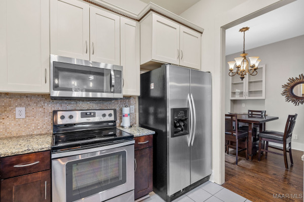 44 Avenue Of The Waters .