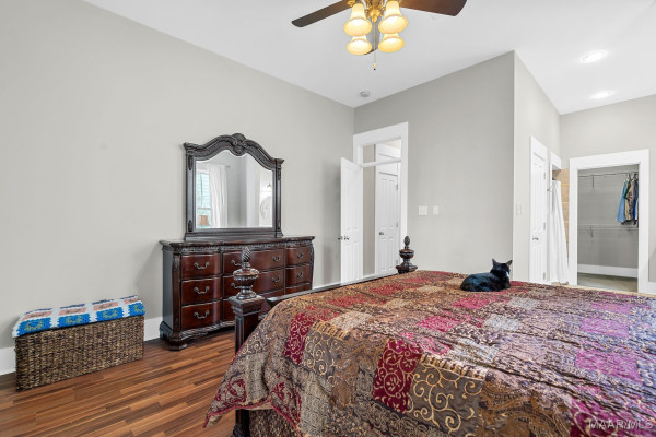 44 Avenue Of The Waters .