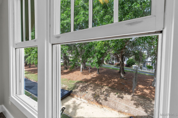 44 Avenue Of The Waters .