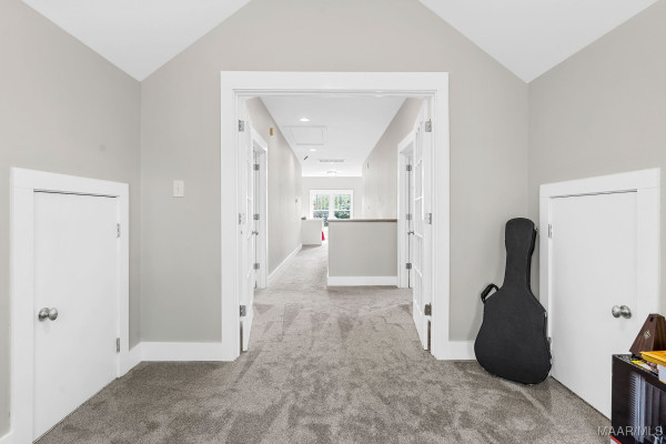 44 Avenue Of The Waters .