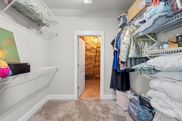 44 Avenue Of The Waters .