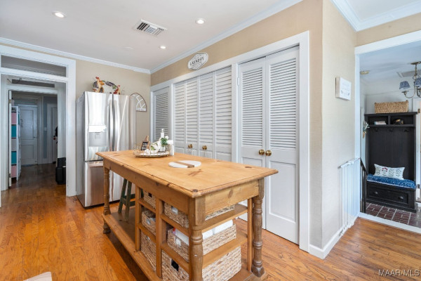 3478 Wellington Road