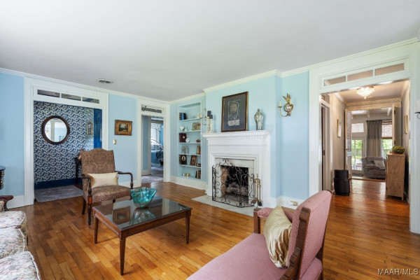 3478 Wellington Road