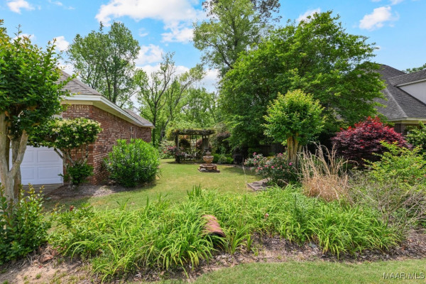 1684 RAMBLING BROOK Lane