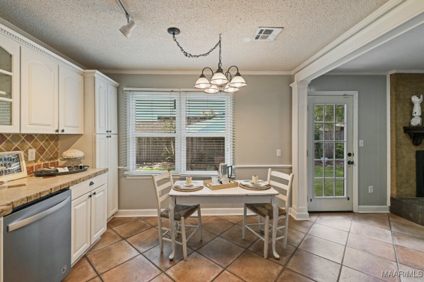 3898 Faunsdale Drive