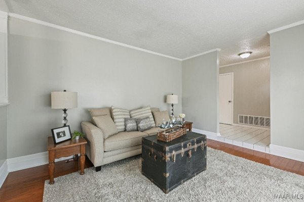 3898 Faunsdale Drive