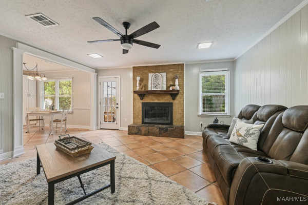 3898 Faunsdale Drive