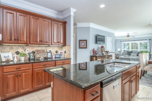 8207 Stonewall Court