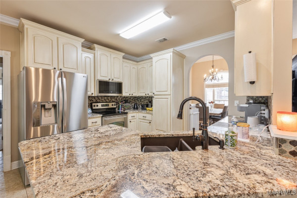 285 Grove Park Loop