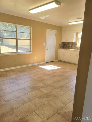 608 Green Leaf Drive