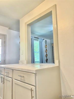 644 Iris Lane