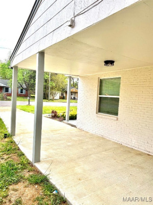 644 Iris Lane