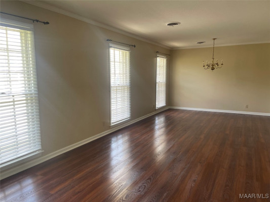 3244 Cheltenham Drive