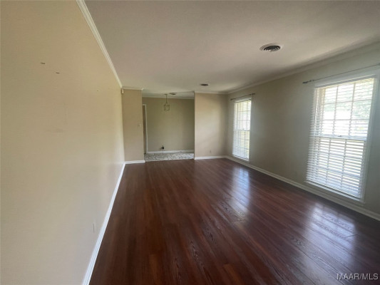 3244 Cheltenham Drive