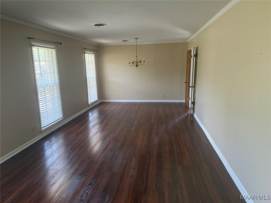 3244 Cheltenham Drive