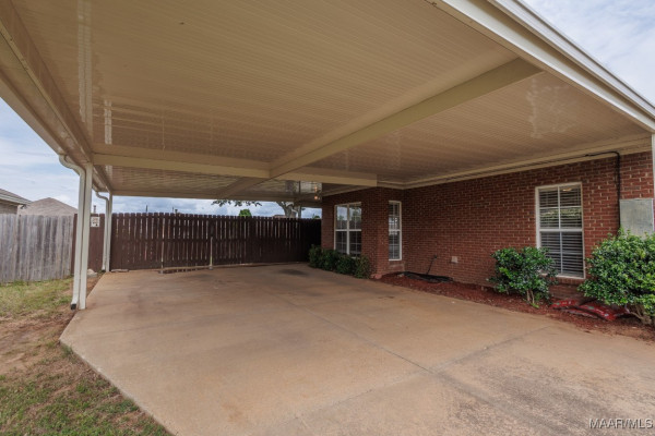 613 VINTAGE Way