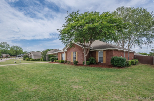 613 VINTAGE Way