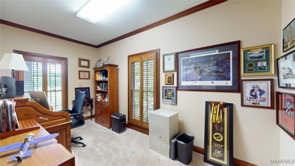 404 WINDWOOD Court