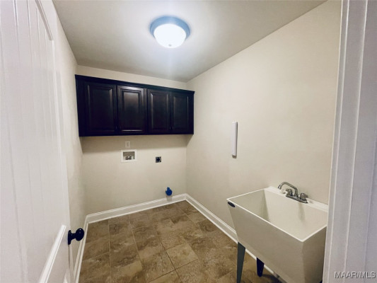 8644 Ryan Ridge Loop