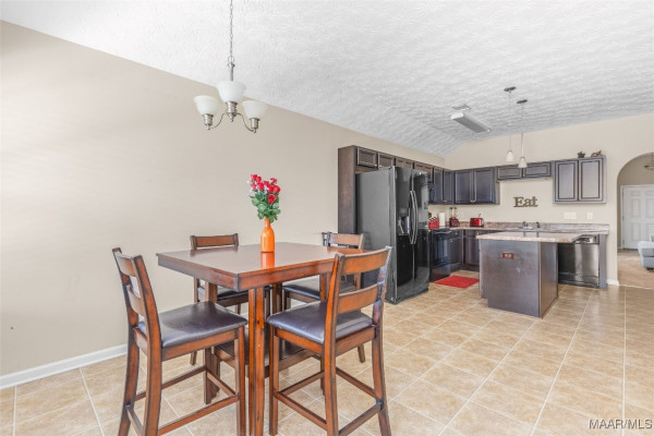1668 Buena Vista Boulevard