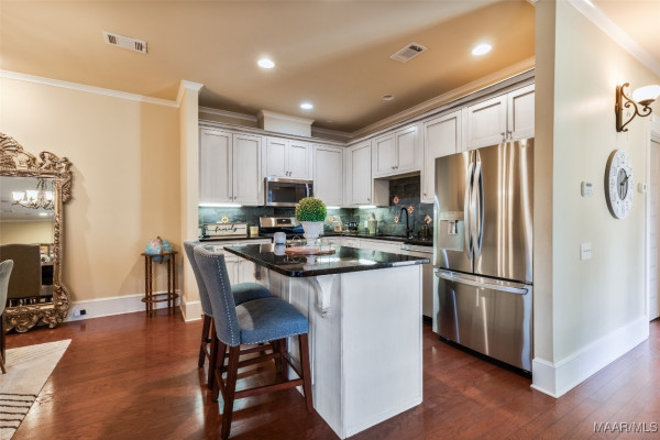 105 Bell Parkway