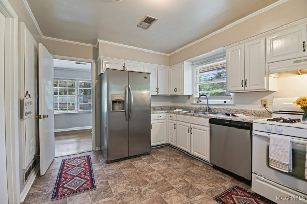 4113 Moye Drive