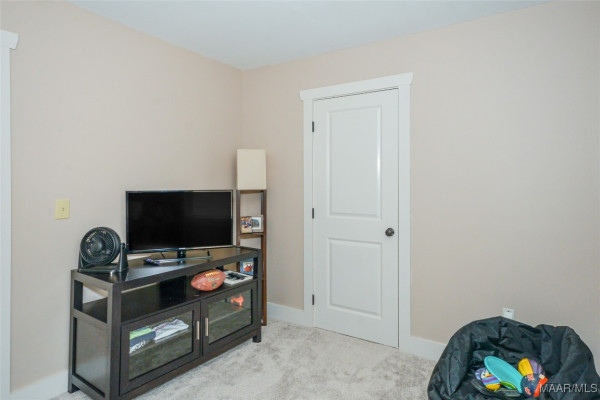 299 Fern Road