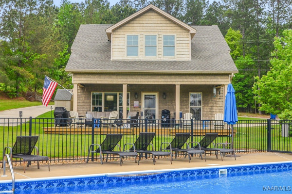 299 Fern Road